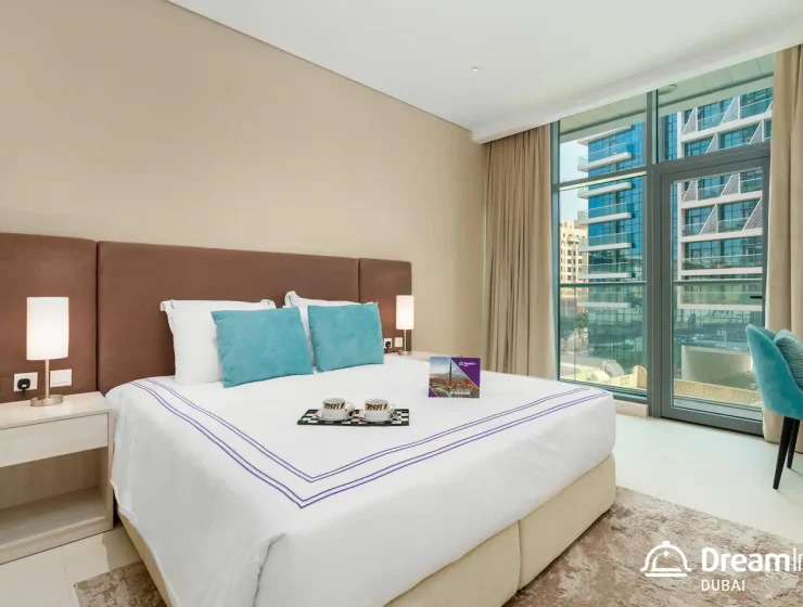 Luxurious 1BR with Beach Access